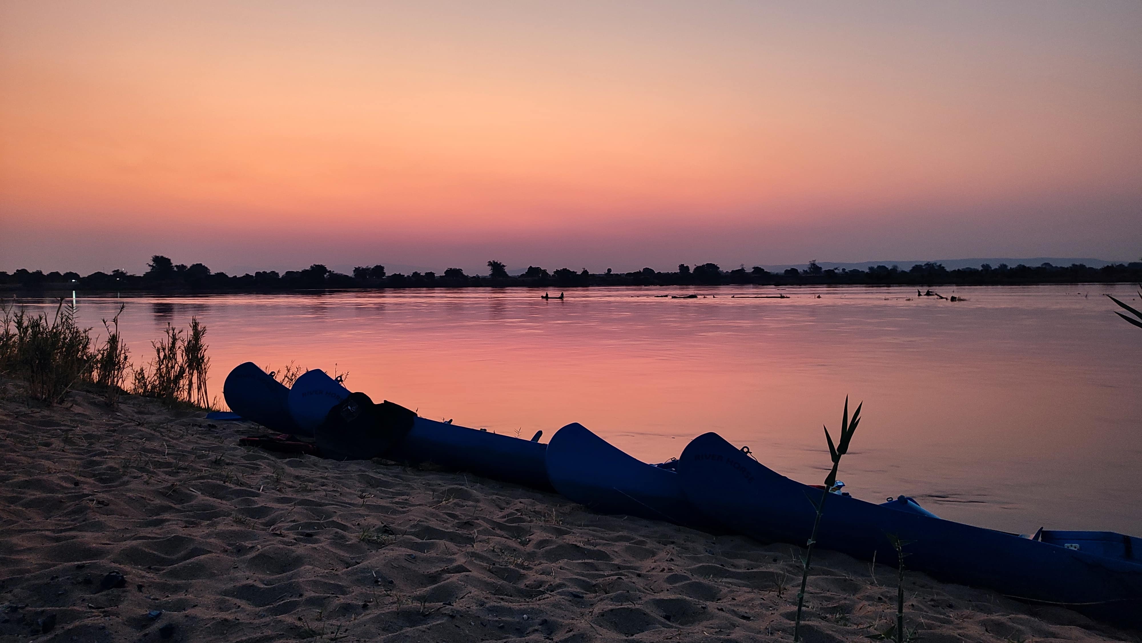 Zambezi Canoe Safari