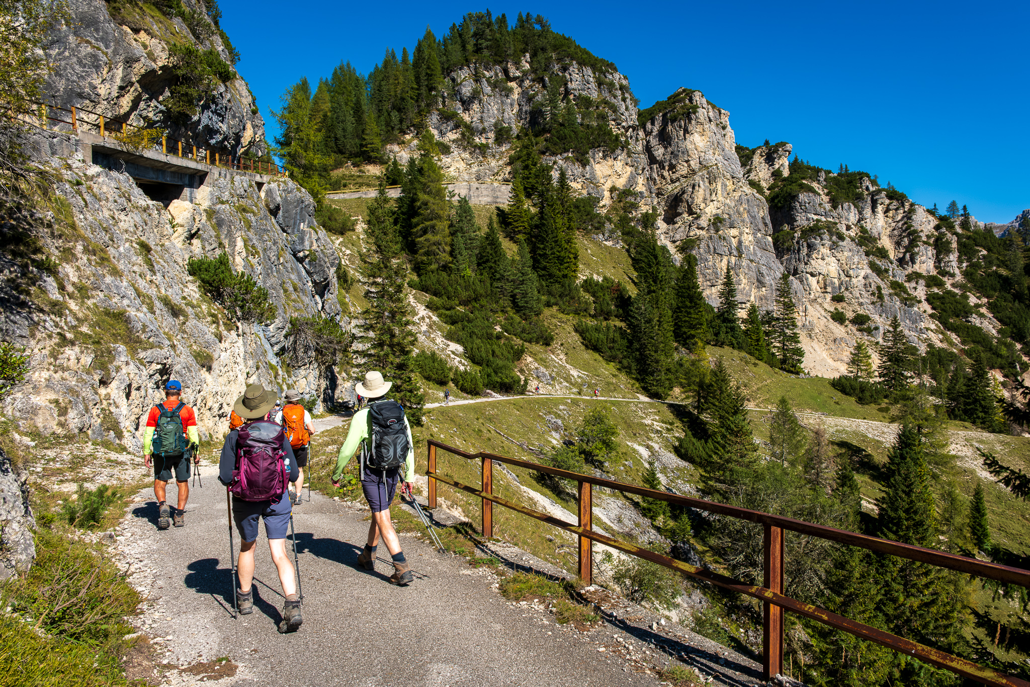 Classic Dolomites Hikes - Premium Adventure