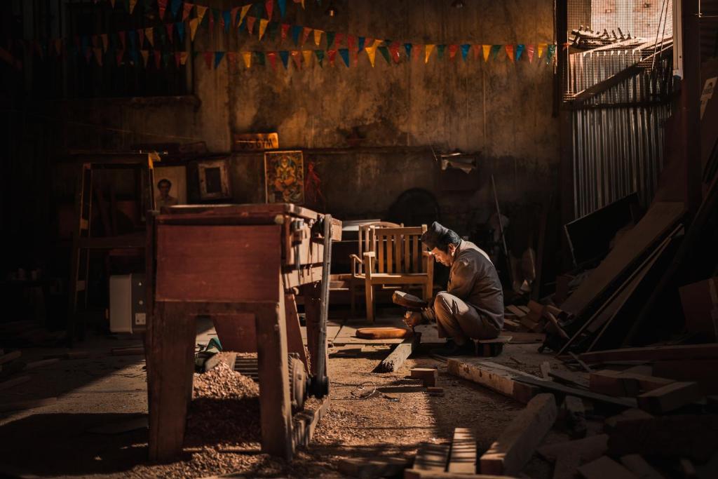 Signature Nepal & Bhutan | Peaks & Prayer Flags