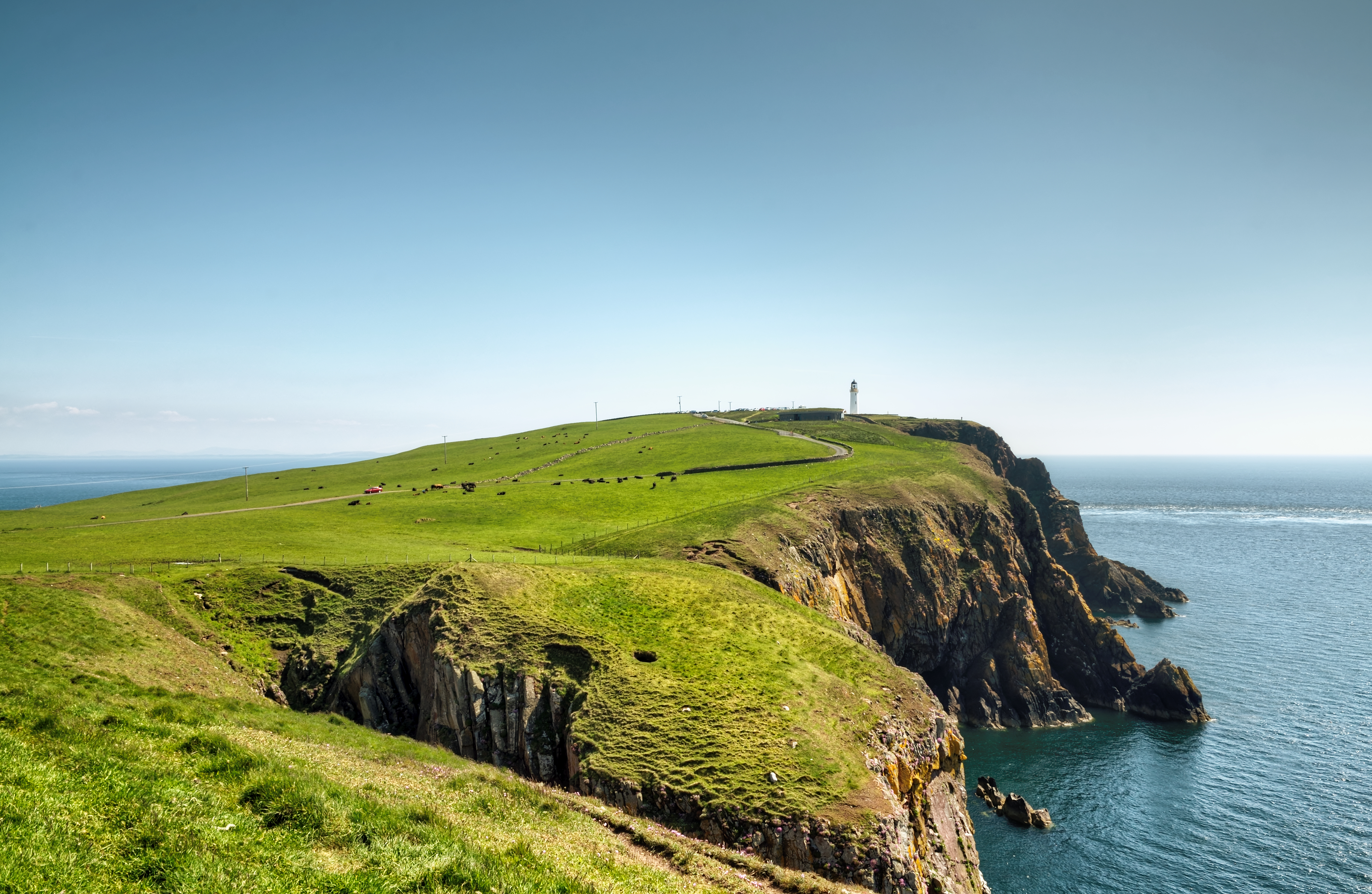 Scotland to Spitsbergen Puffins, Sea Ice and Wildlife